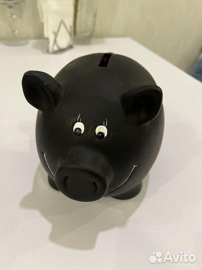 Копилка свинья черная
