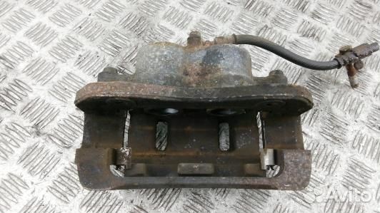 Суппорт тормозной передний правый KIA sorento 1 (8