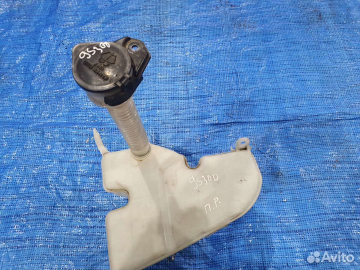 Бачок омывателя gs300 gs350 Lexus