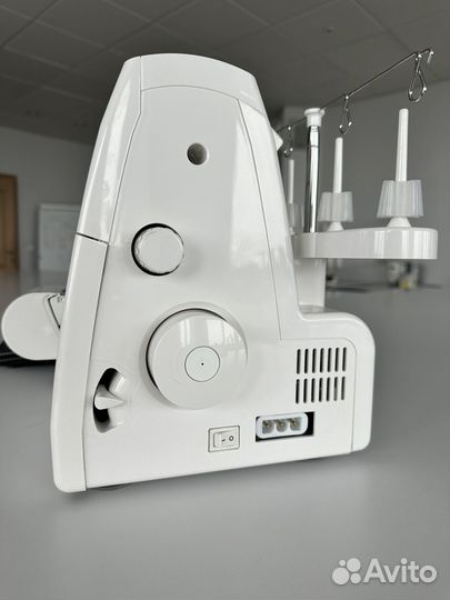 Бытовой оверлок