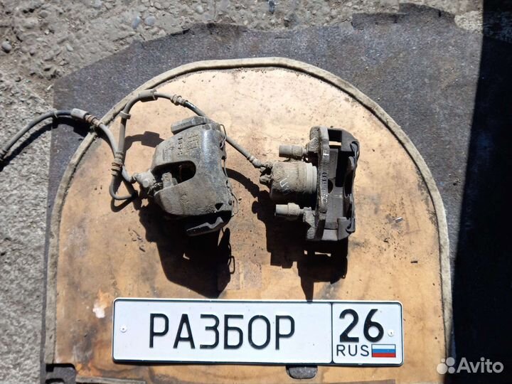 Суппорт передний mazda 3 bk