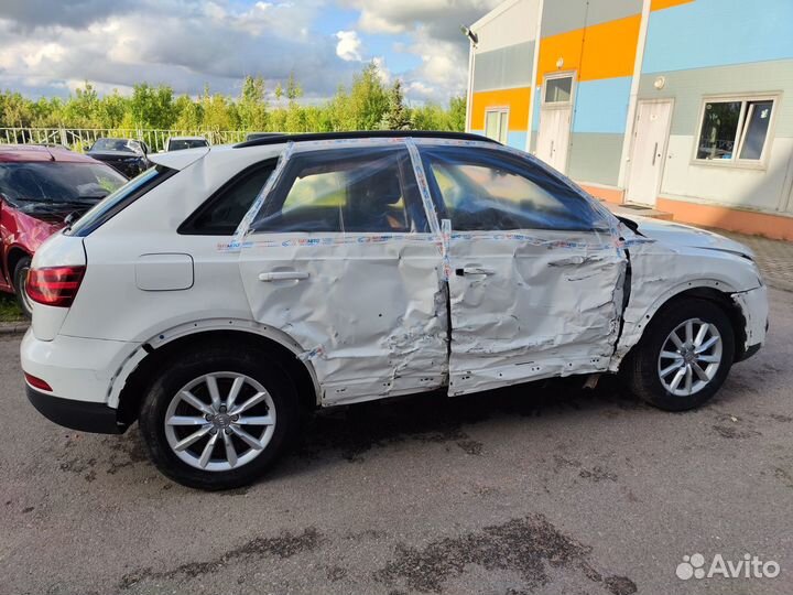 Audi Q3 2.0 AMT, 2014, битый, 249 597 км