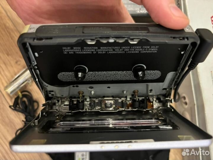 Кассетный плеер sony walkman WM-GX688