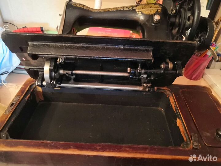 Швейная машина госшвеймашина зингер