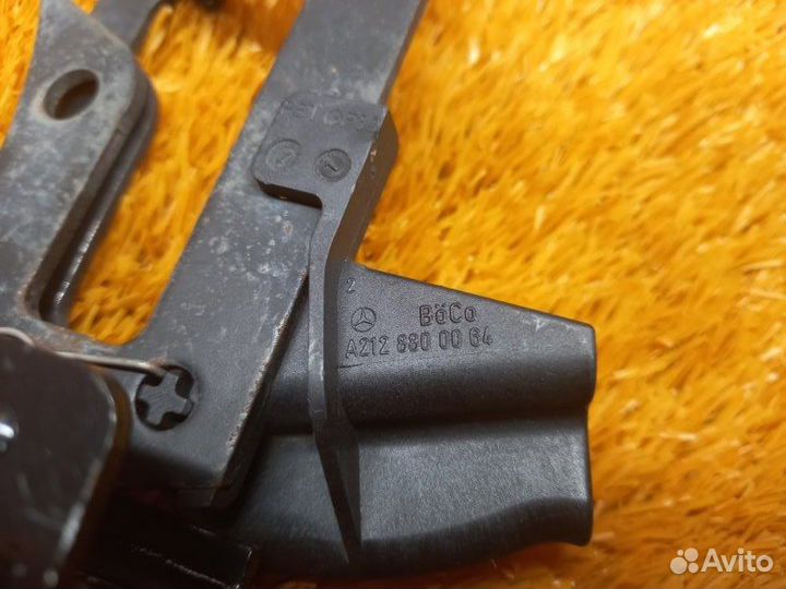 Замок капота Mercedes-Benz E-Class W212 642.850