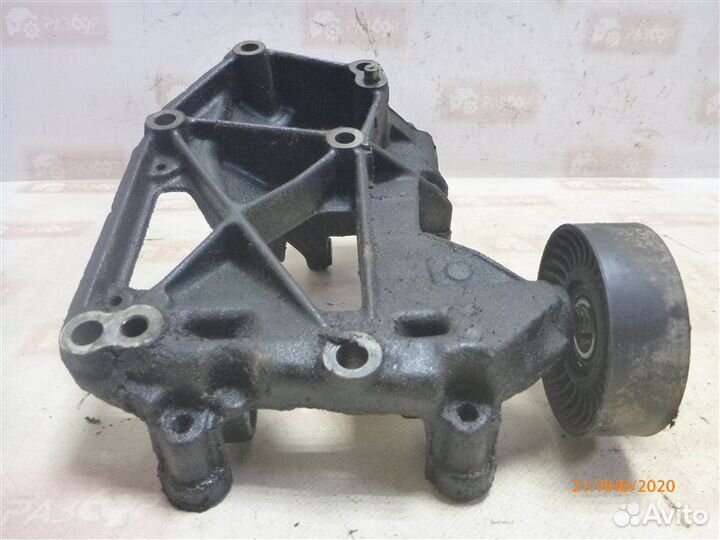 Кронштейн Peugeot 406 8B 2.0 2003