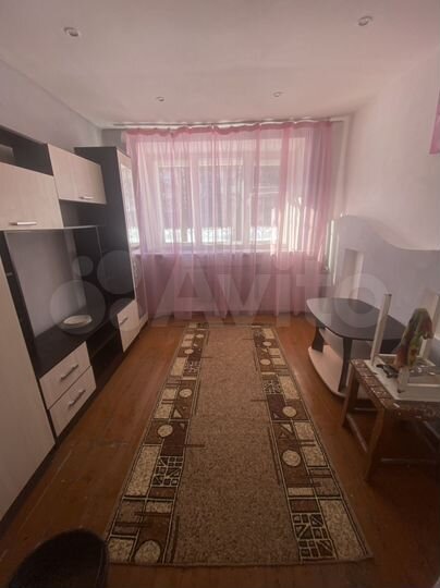 Комната 12,6 м² в 5-к., 1/3 эт.