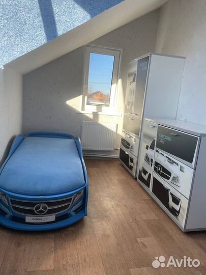 Кровать машина