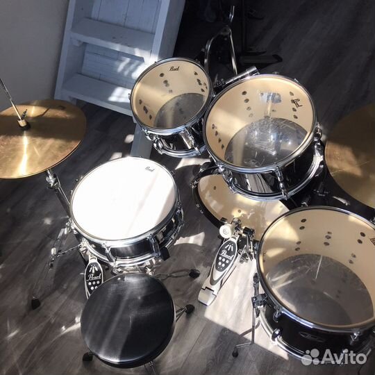 Почти новая, полный комплект — ударная установка