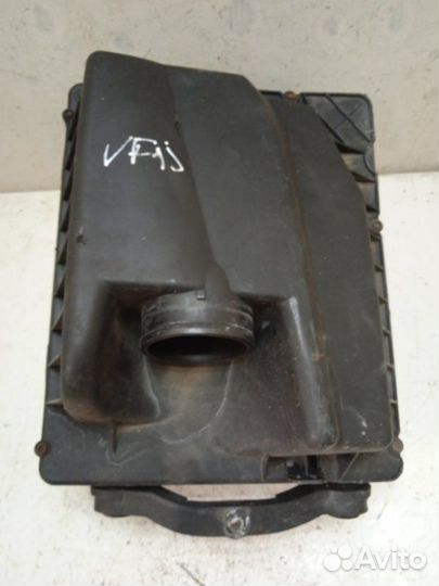 Корпус воздушного фильтра Opel Astra H Z14XEP