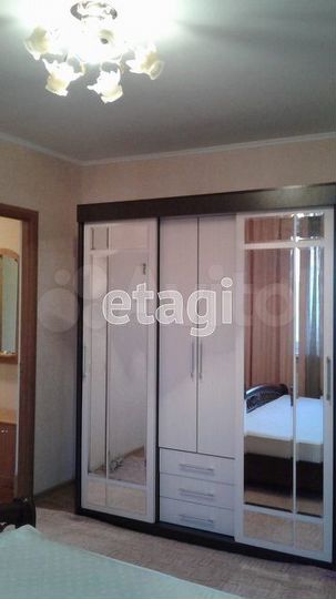 2-к. квартира, 54 м², 9/10 эт.