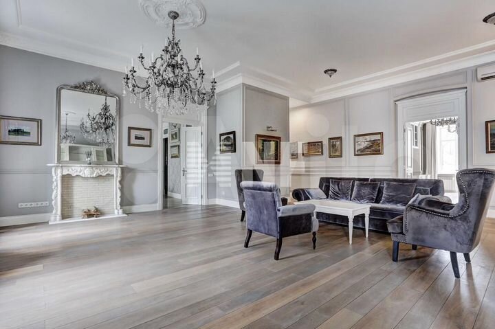 5-к. квартира, 195,1 м², 3/5 эт.