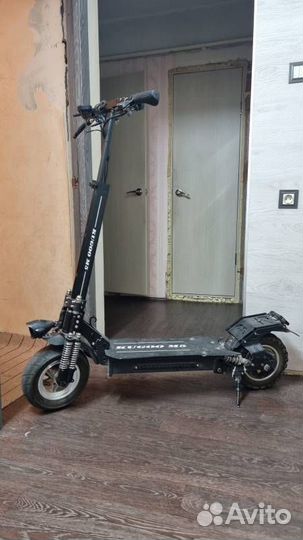 Электросамокат бу Kuggo M5