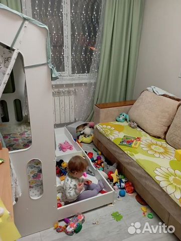 Детская кровать с бортиком и ящиками объявление продам
