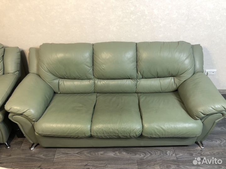 Диван