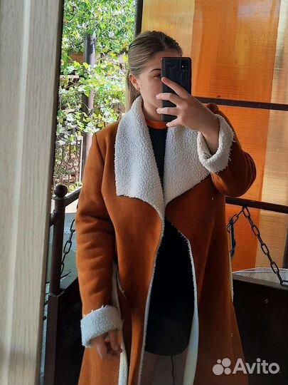 Пальто женское осеннее (размер s-m)