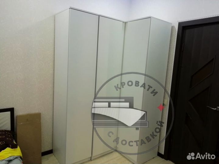 Шкаф распашной