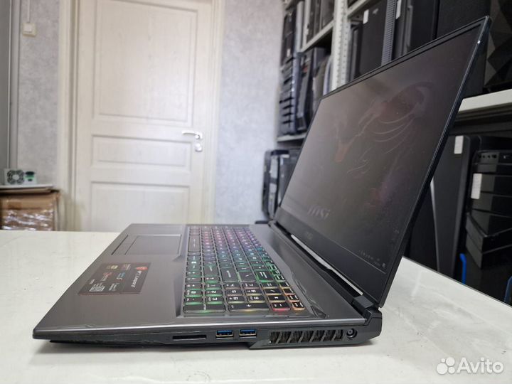 Msi leopard 17.3 i7/16gb/rtx 2060/ssd 512
