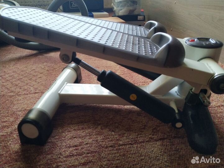 Продаю мини-степпер torneo