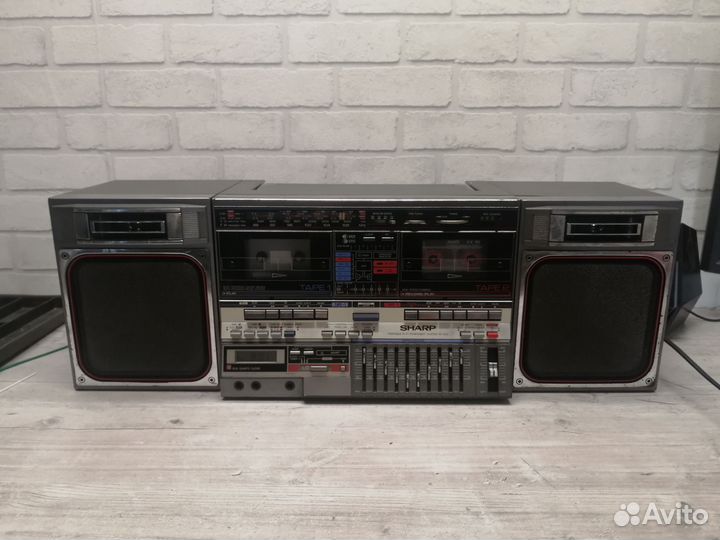 Кассетный магнитофон Sharp GF-800