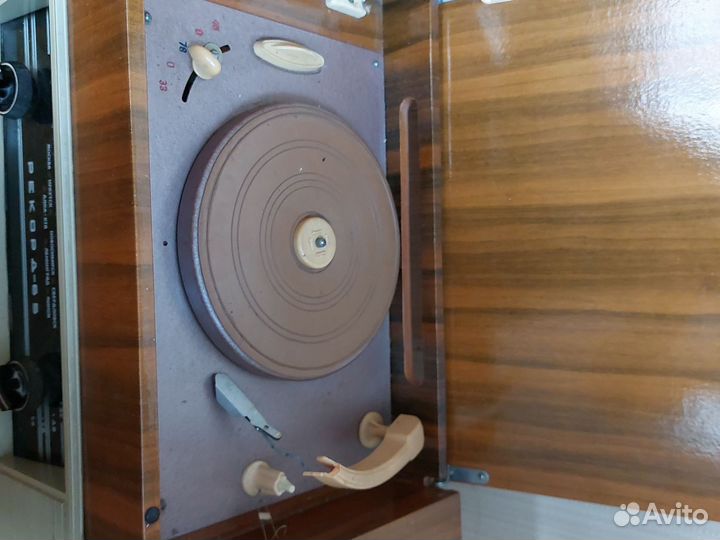 Радиола Рекорд 65