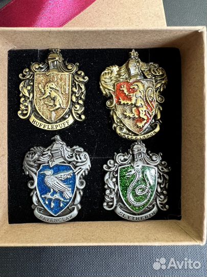 Значок пин Гарри Поттер Гербы факультетов