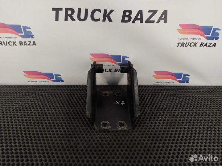 81437405365 Кронштейн амортизатора заднего