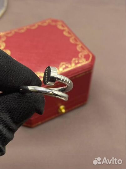 Cartier кольцо