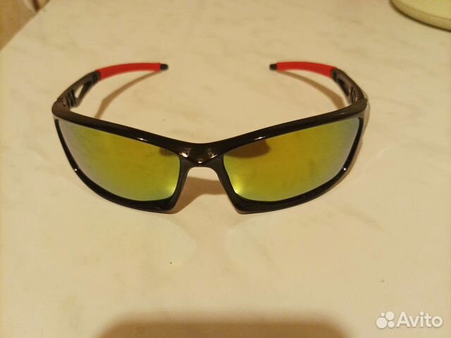 Спортивные солнцезащитные очки