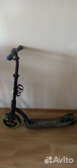 Самокат Trolo raptorзеленый