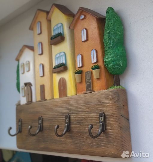 Ключница настенная деревянная