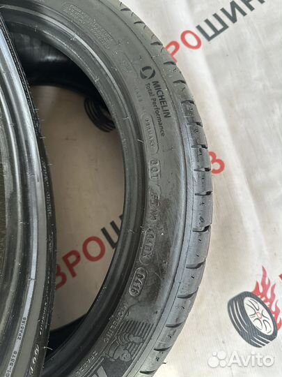 Michelin Pilot Sport 4 215/45 R17 91Y