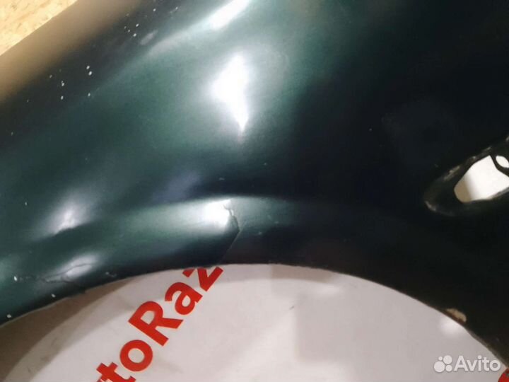 Крыло левое Opel Vectra B с дефектами