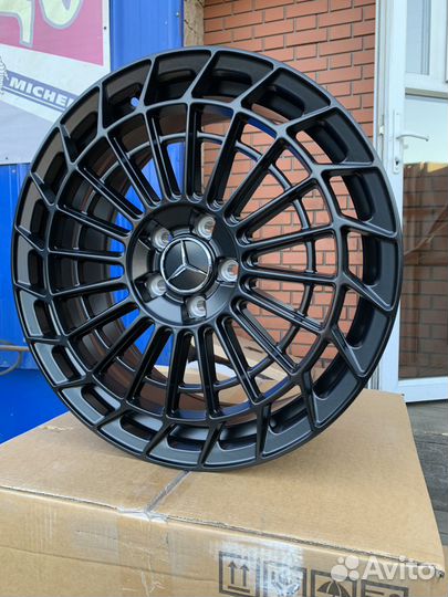 Разноширокие диски R19 Mercedes