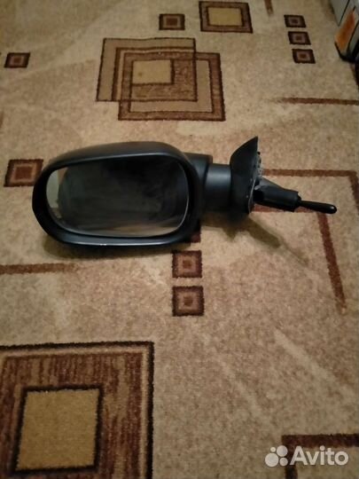 Боковое зеркало на renault logan 1 2 шт в наличии