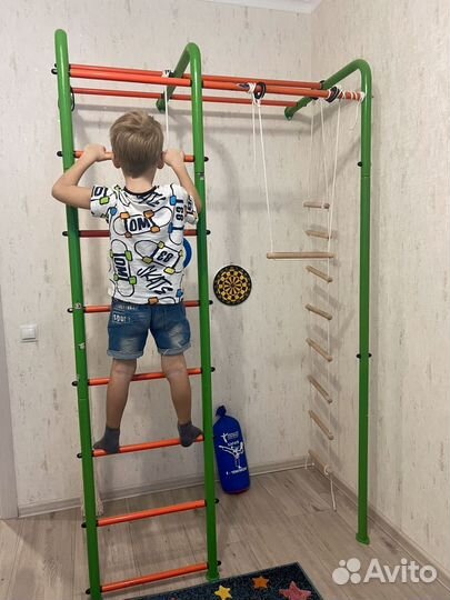 Детская шведская стенка