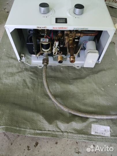 Газовая колонка zanussi GWH 10 fonte бу