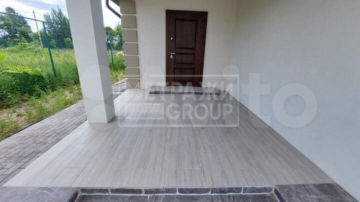 Дом 196 м² на участке 6,3 сот.