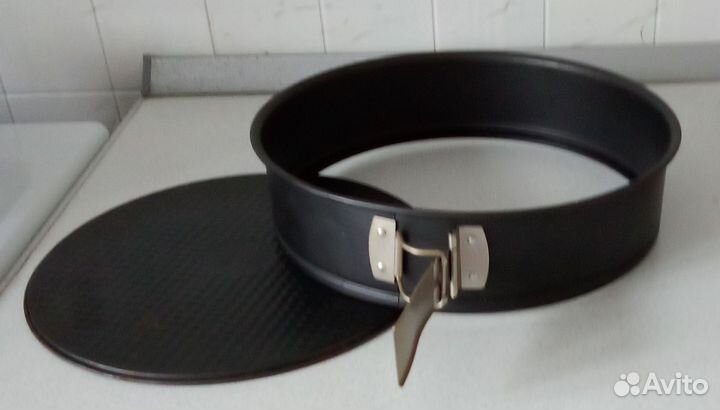 Форма для выпечки 26x5.5 см, круглая разъемная