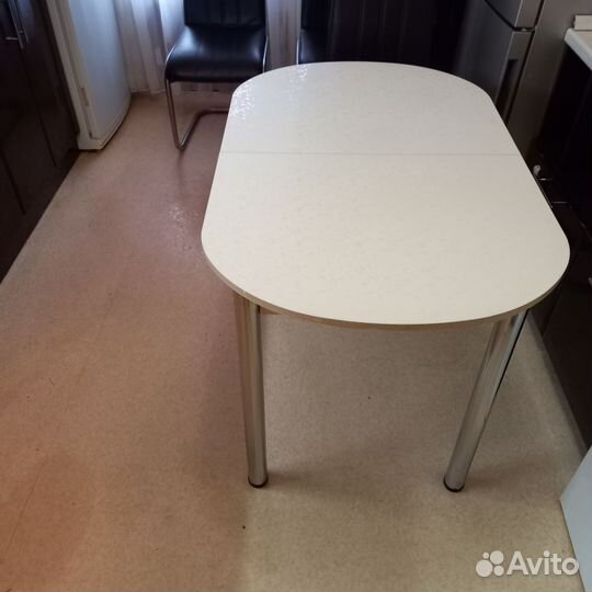 Стол кухонный раздвижной