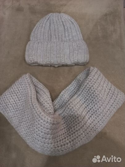 Шапка со снудом женская