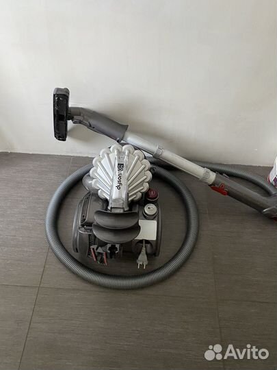 Пылесос Dyson