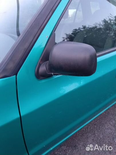 Зеркало левое Skoda Felicia 1.6л мт 1998г