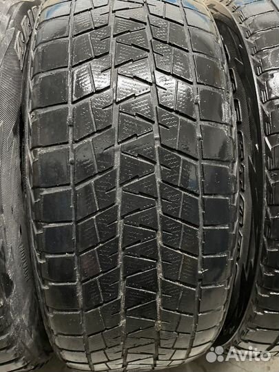 Bridgestone Blizzak DM-V1 235/60 R18