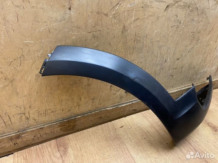 Накладка пер бампера правая Volvo V90 CC 2017-2021