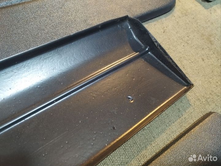 Накладки на низ дверей 2109