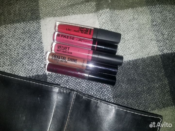 Блеск для губ помада