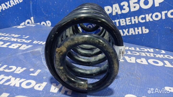 Задняя пружина Bmw E53 кроссовер 2004