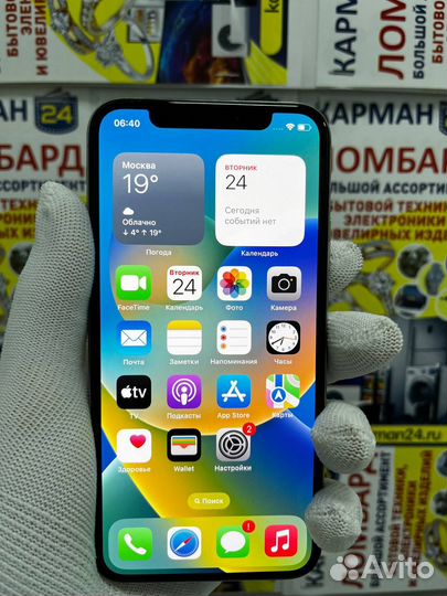 iPhone X, 64 ГБ