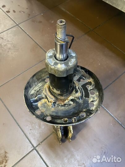 Opel Astra j амортизатор